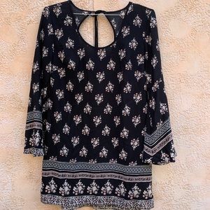 Belle Long sleeve dress NWOT